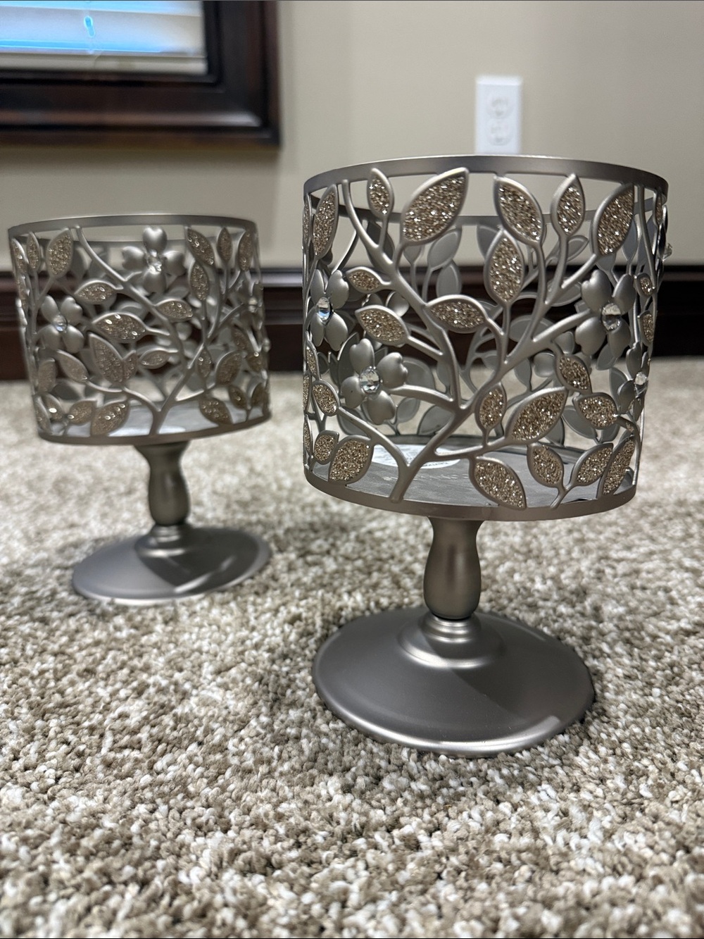 (2) Bath & Body Works  Decorative Metal Leaf Candle Holders – Silver